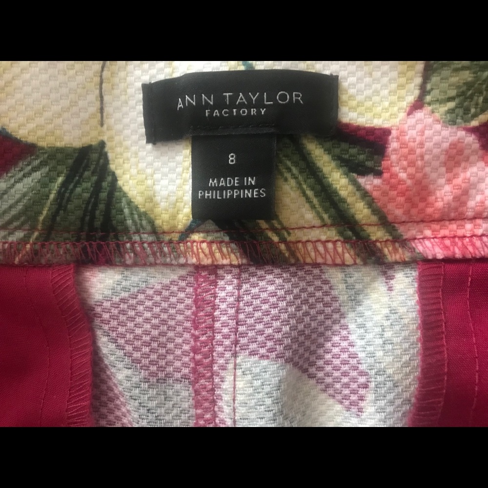 Ann Taylor button pocket shorts - Picture 2 of 5